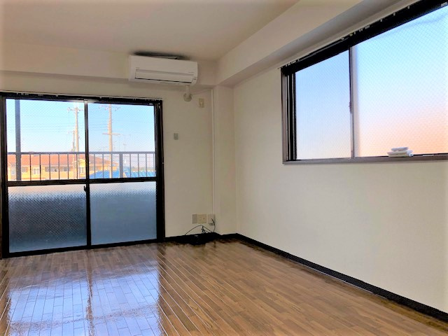 喜志マンションの洋室