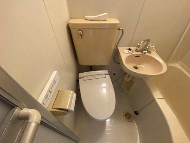 野村学生マンションのトイレ