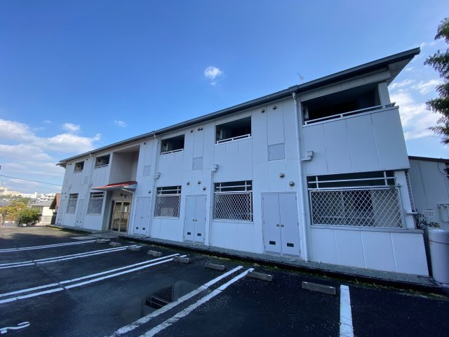 野村学生マンションの外観