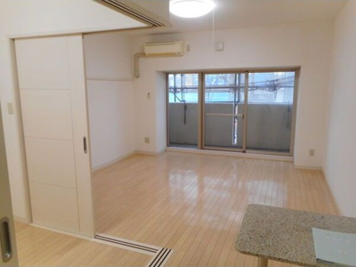 【居間・リビング】 | ASレジデンス四日市 | ※同建物同型、別部屋