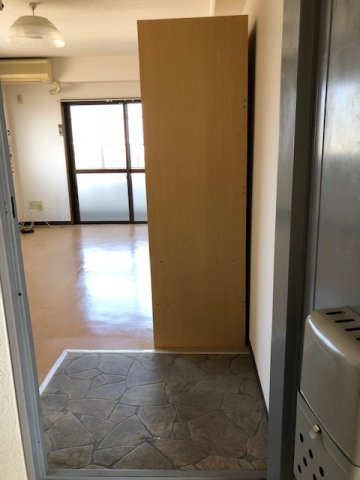 喜志マンションの玄関