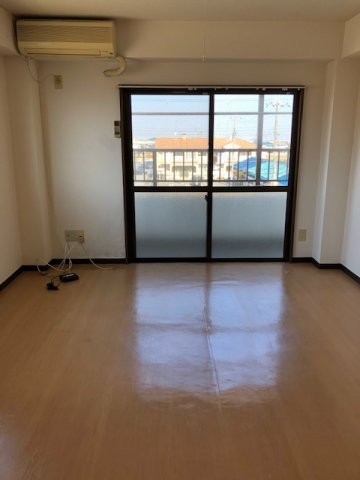 喜志マンションの洋室