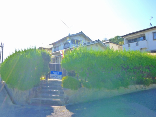 奈良市法蓮町貸家の外観