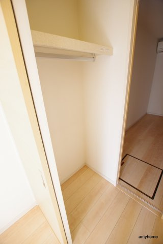 レジディア新大阪　仲介手数料無料の収納