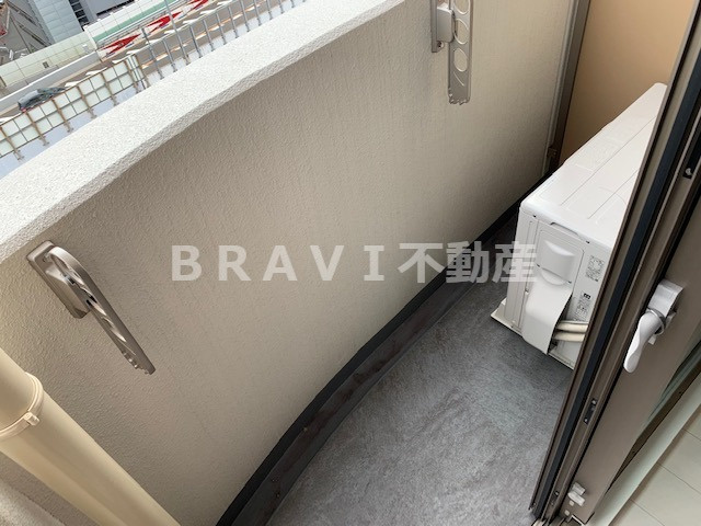 SERENiTE本町reflet（セレニテ本町ルフレ）　BRAVI不動産のバルコニー|【セレニテ本町ルフレ】バルコニーからの眺めを楽しみながら食事をしませんか