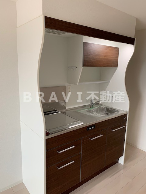 SERENiTE本町reflet（セレニテ本町ルフレ）　BRAVI不動産のキッチン|【セレニテ本町ルフレ】きれいなキッチンです
