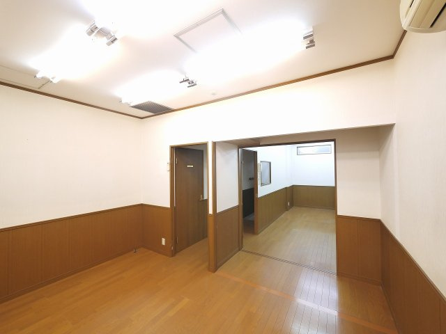 トミオプラザの内装