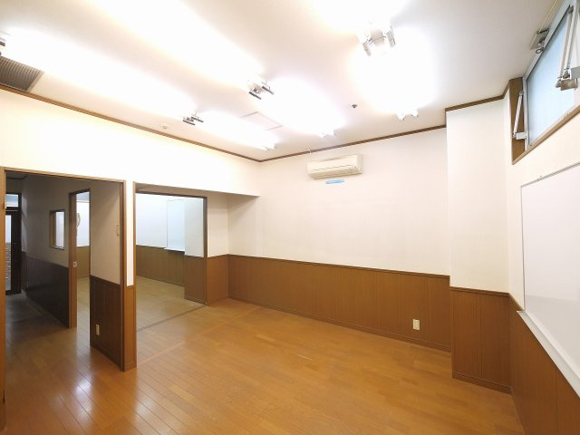 トミオプラザの内装