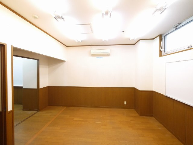 トミオプラザの内装
