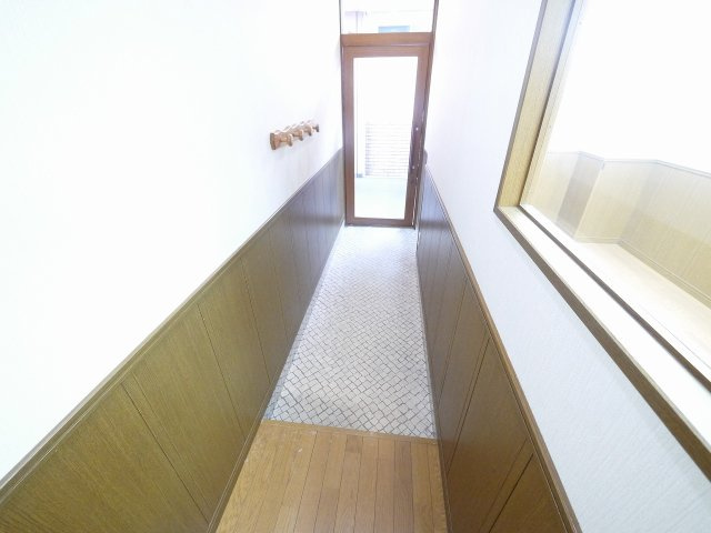 トミオプラザの玄関