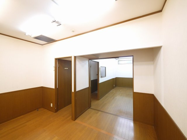 トミオプラザの内装