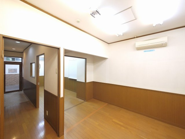 トミオプラザの内装