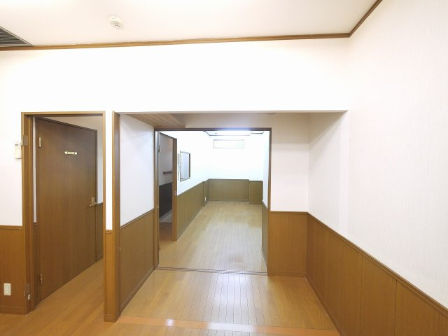 トミオプラザの内装