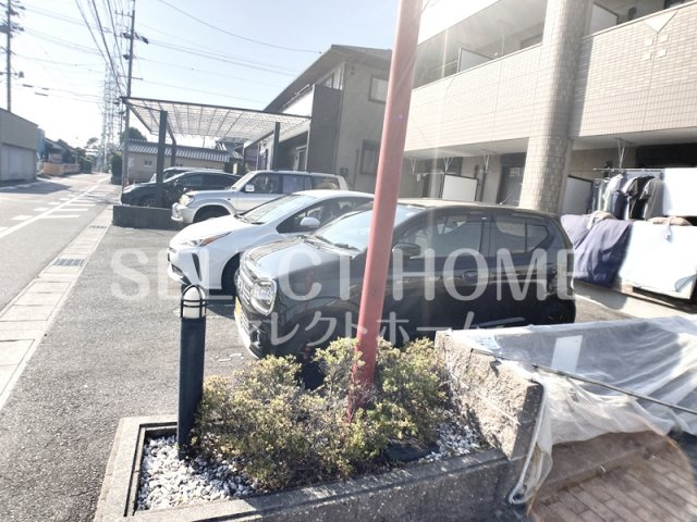 【駐車場】 | イーストパレス壱番館 | 駐車場があります