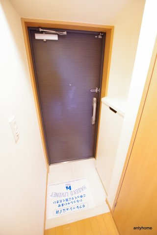 ライブコート北梅田　仲介手数料無料の玄関