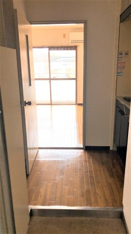 サンアベニュー葉山の玄関