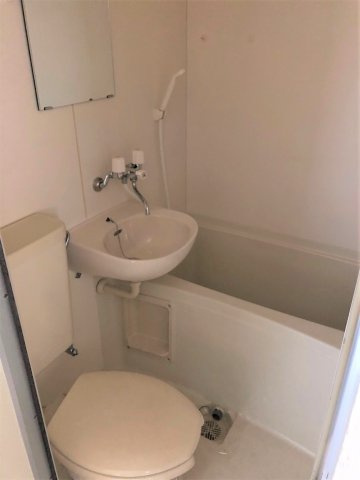 サンアベニュー葉山の浴室