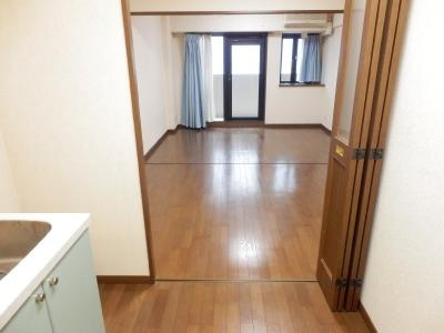 アリスタ四条西洞院の内装|廊下から～