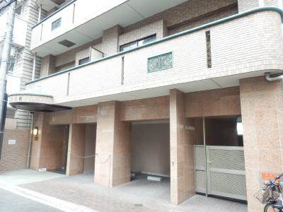 アリスタ四条西洞院のエントランス