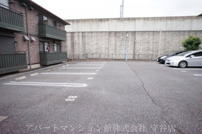 【駐車場】 | リビングタウンみどりのＭ