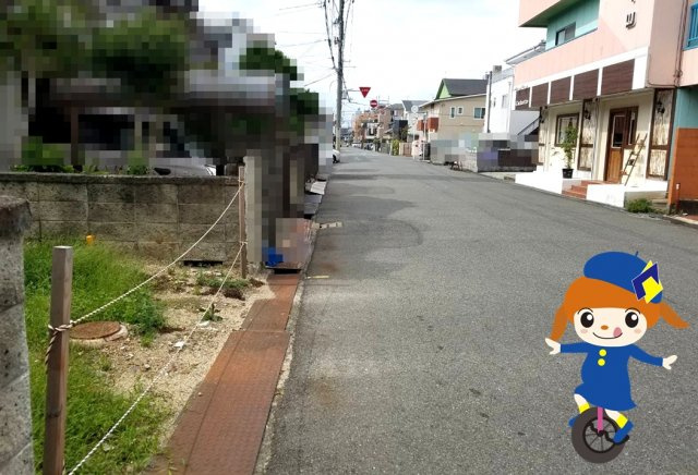 堺市北区百舌鳥梅町　土地の前面道路含む現地写真|約8ｍの広々とした前面道路　駐車の際の切り返しも安心です