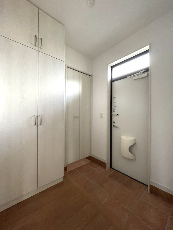 オルタンシアの玄関