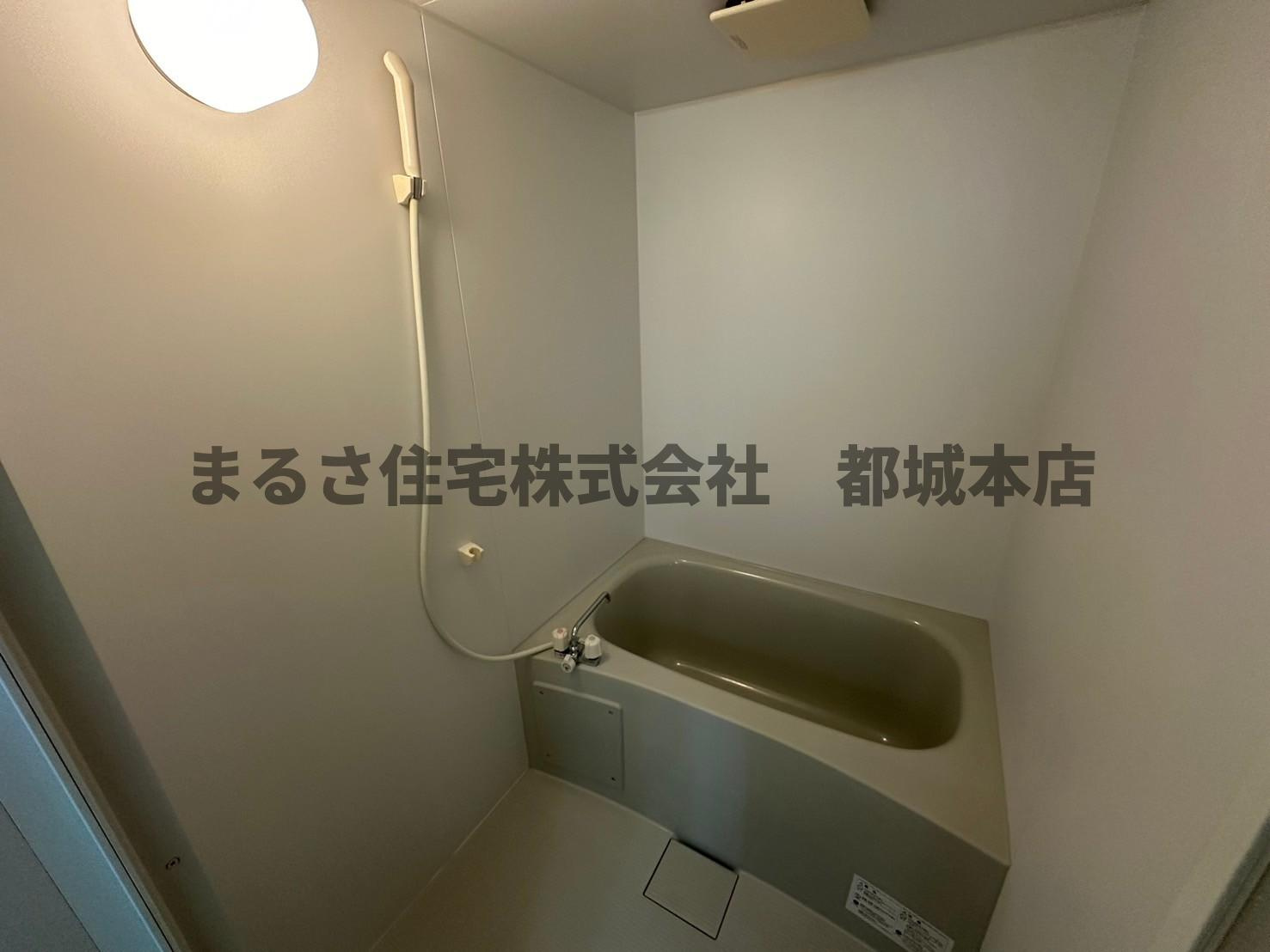 スカイコート年見の浴室