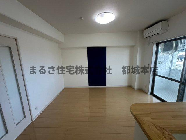 スカイコート年見の居間・リビング