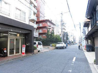 綾小路パレスの周辺|前面道路