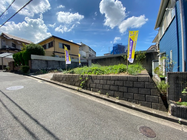 グラッド・タウン長尾台４丁目　２期の前面道路含む現地写真|■南東向きで日当たり良好です♪♪