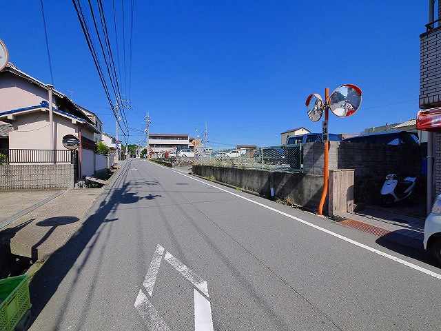 ラウレア生駒の周辺