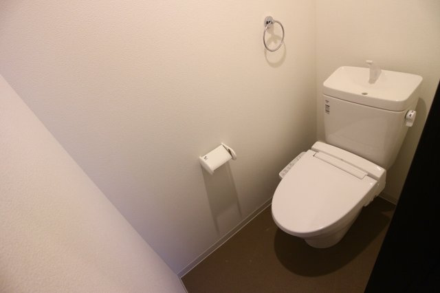 エステイトイータルミ2のトイレ