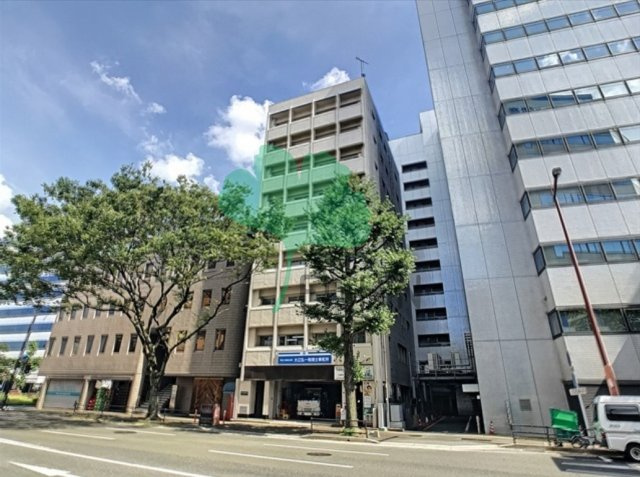 リビング博多ビル（祇園駅まで徒歩2分の好立地！）