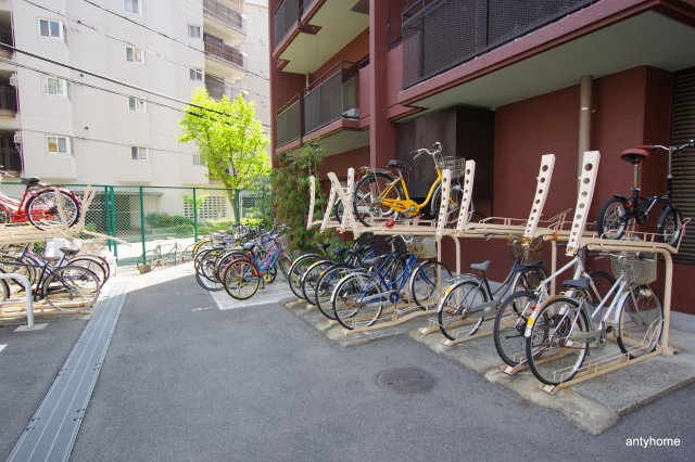 朝日プラザ新大阪　仲介手数料無料の駐車場