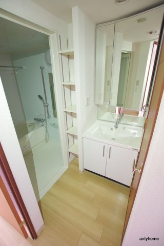 コンソラーレ東野田　仲介手数料無料の洗面所