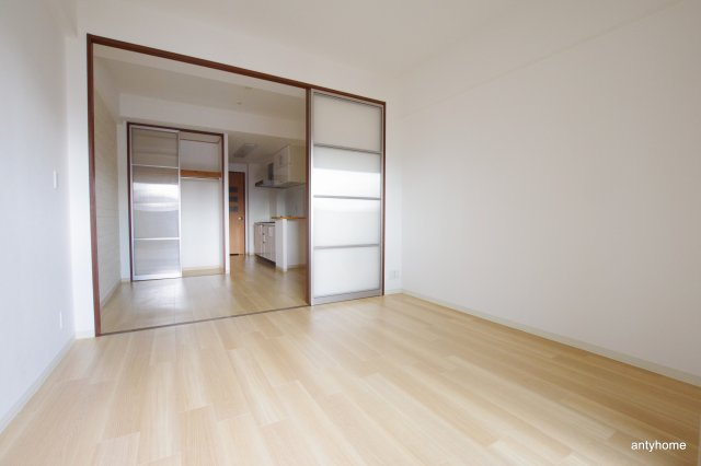 コンソラーレ東野田　仲介手数料無料の寝室