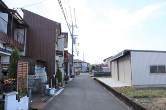 【前面道路含む現地写真】