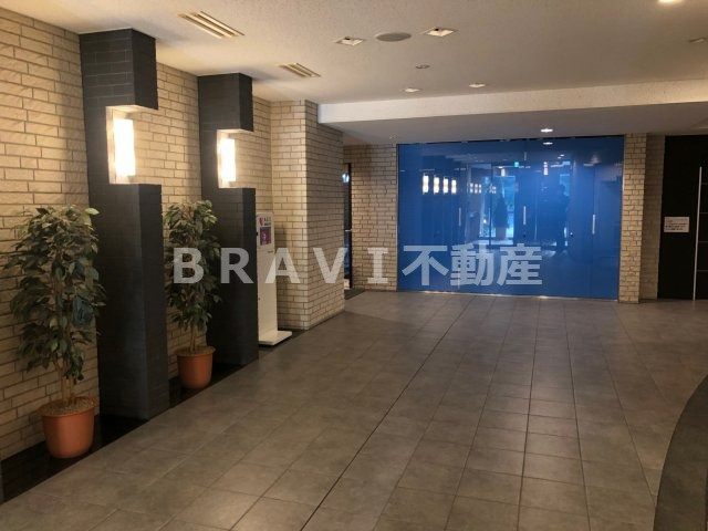 ザ・ウエステージ大阪　BRAVI不動産のロビー|【ザ・ウエステージ大阪】建物の内部です