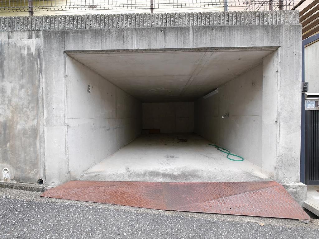緑町6丁目戸建の駐車場|駐車場です