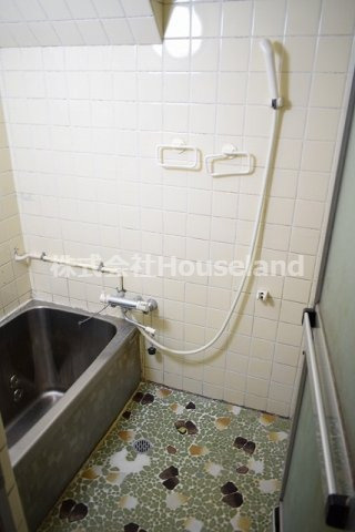 西庄戸建の浴室