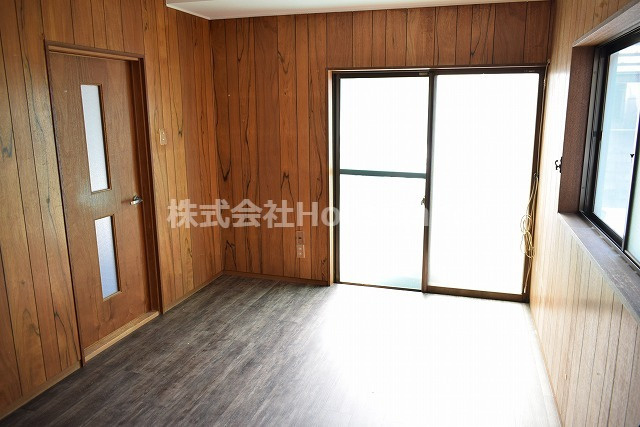 西庄戸建の居間・リビング