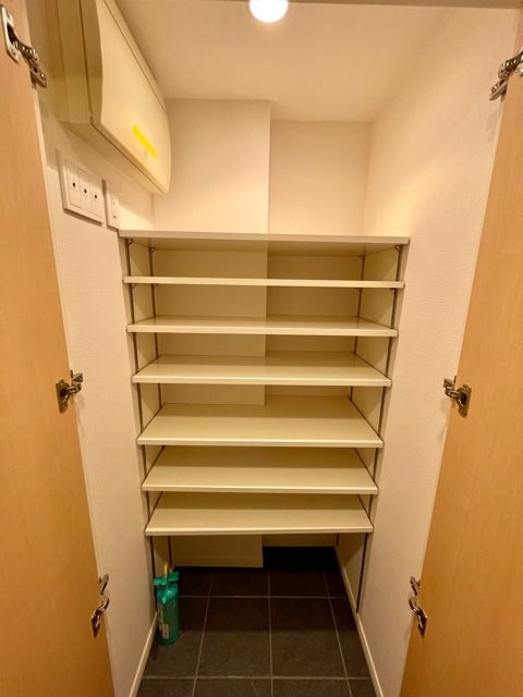 RESIDIA水道橋の玄関|レジディア水道橋のシューズインクローゼットです