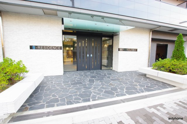 S-RESIDENCE都島　仲介手数料無料のエントランス