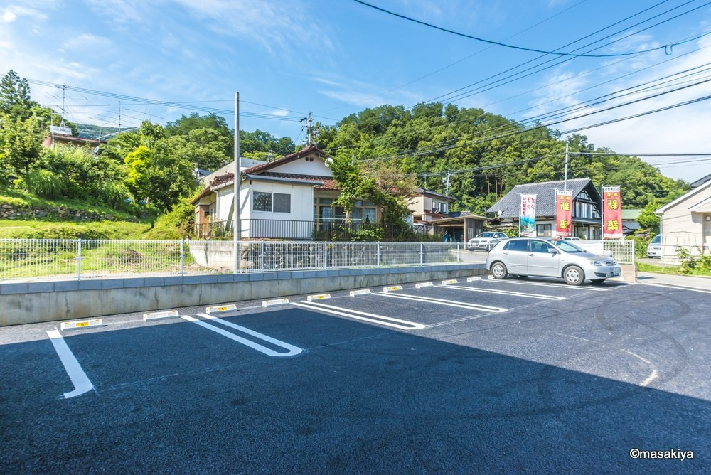 メゾン・デュ・ボヌールの駐車場|駐車場