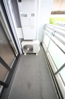 【バルコニー】 | サムティ北梅田VESSEL