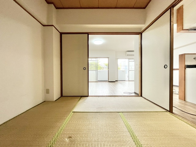 ラポール観音寺の和室