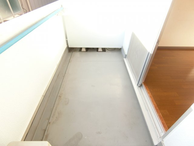 池嶋ビルのバルコニー|同物件別部屋イメージ写真