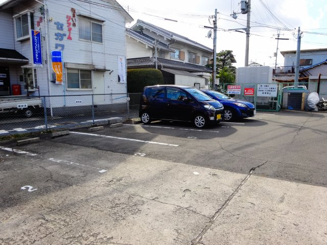 池嶋ビルの駐車場