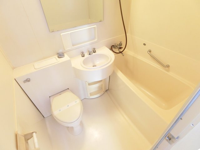池嶋ビルの浴室|同物件別部屋イメージ写真