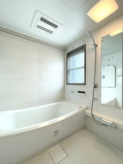 中央区日本橋人形町１丁目の賃貸マンションの浴室